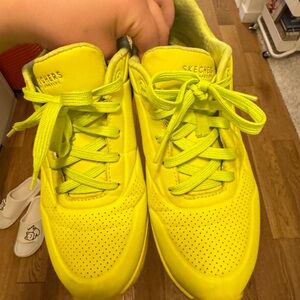 Women sneakers, good condition